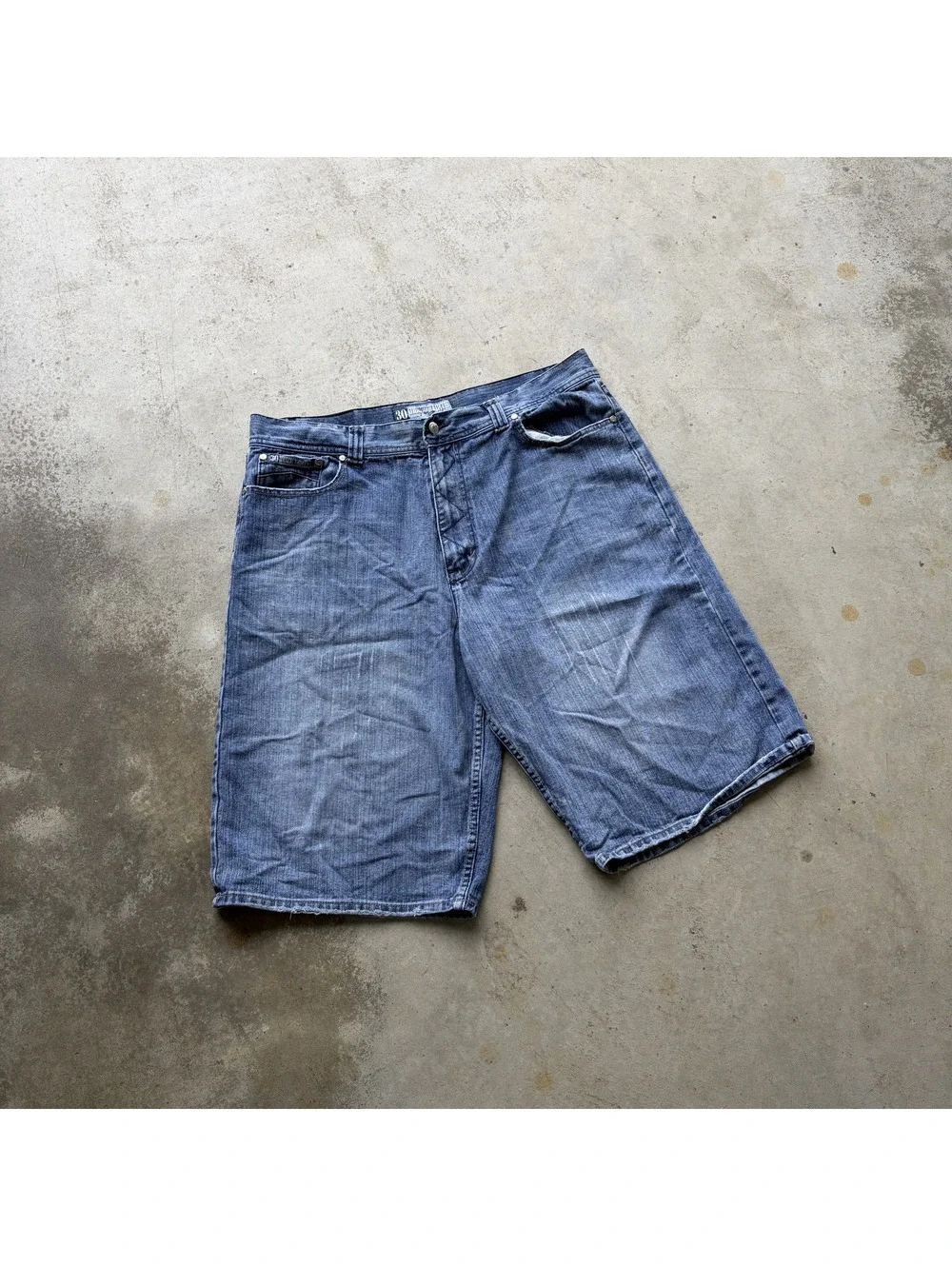 Indigo Thirty's Classic Denim Shorts Size 30 Waist 40